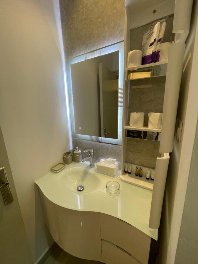 Modern Apartment